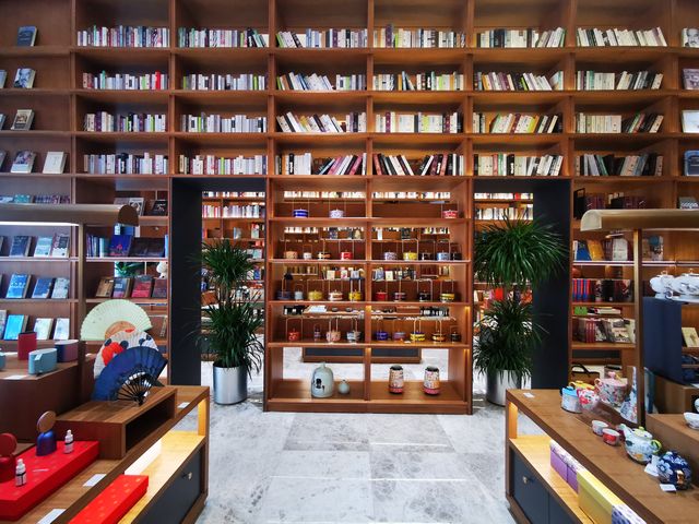 書香氣華，書店明星，閱讀寶地，泰舍書局