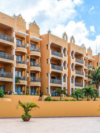 🌴🏖️ Playa del Carmen Paradise Picks! 🍹🌞