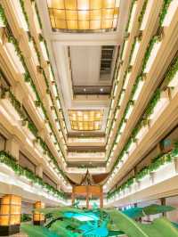 🏨✨ Shenzhen Staycation: Luxe Comfort Meets Convenience 🛍️🌆