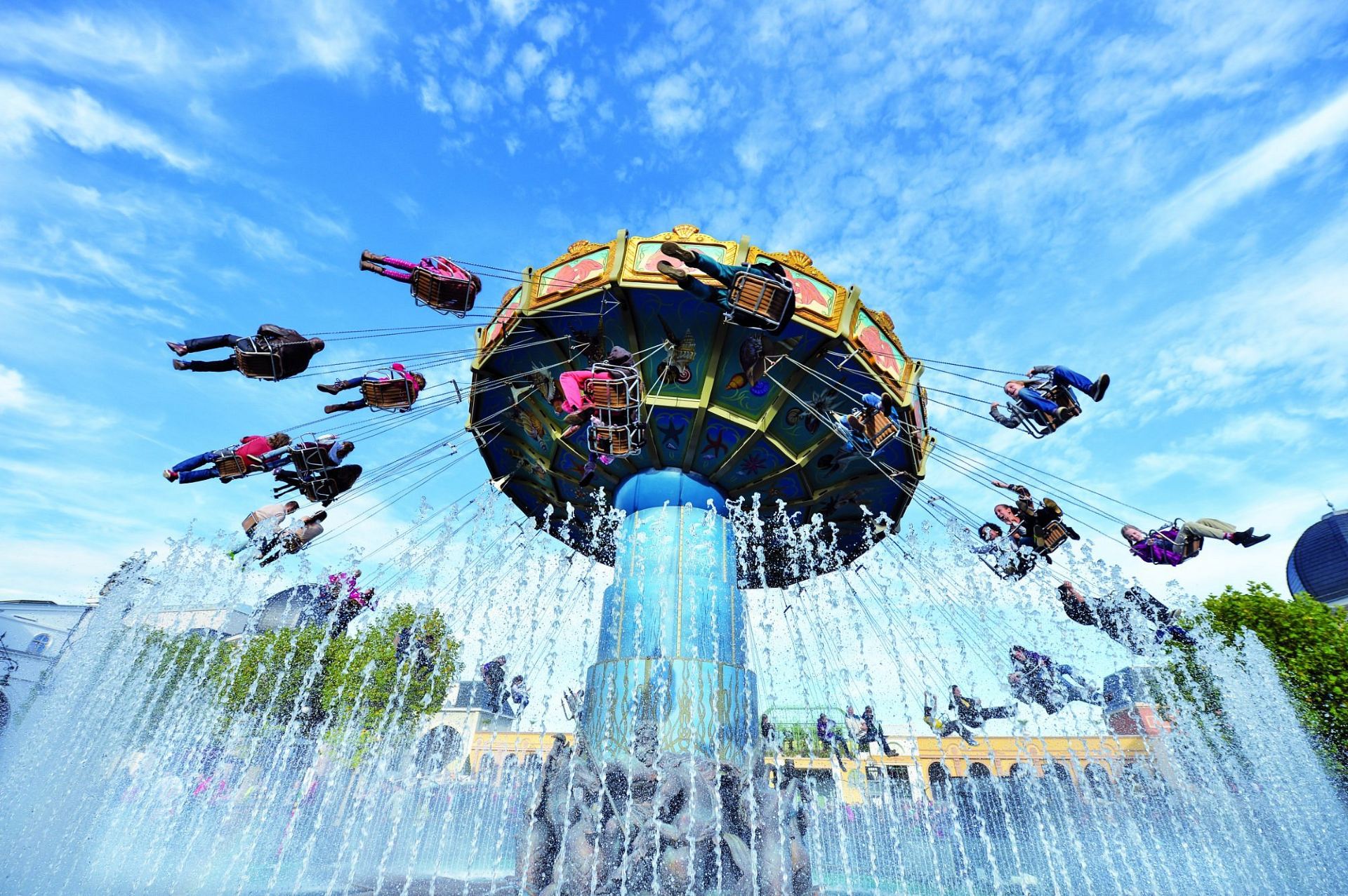 "Brühl's Phantasialand: một kỳ quan nhỏ được dệt vào một trục mỏ cũ"