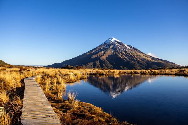 新西蘭的富士山 Mt Taranaki。