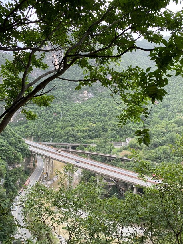 夏日避暑新去處｜商洛祚水溶洞。