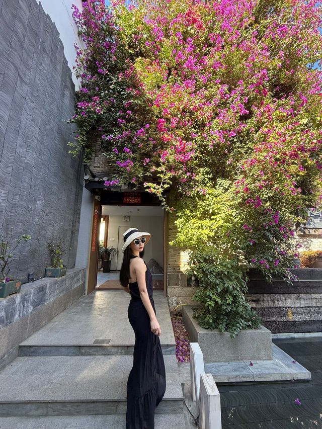 麗江古城！！花園小院！！不想退房好住到喊！！