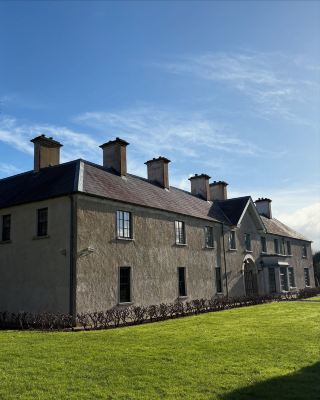 Explore Killarney and unlock a healing journey