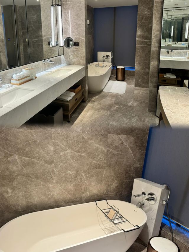 這就是帶老婆住「貴」酒店的意義！！