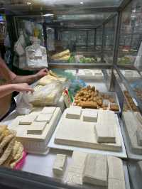 🎣🎣Market N1: Sanya’s Vibrant Fresh Produce Paradise* 🍍  