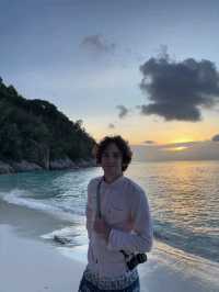 🌺 A Romantic Escape to Crystal Waters: Perhentian Dream Days 🌴
