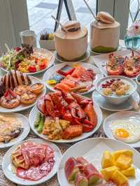 澳門巴黎人必吃！鐵塔下的豪華自助餐，芝士龍蝦、鵝肝任食攻略 
