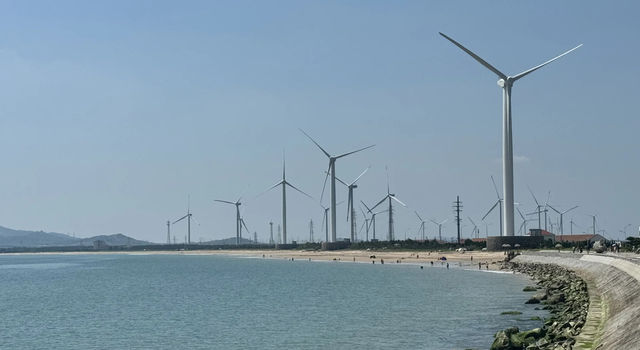 秋意中的海草房村 邂逅童話與詩意