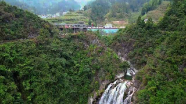 金秋の小沙江、花瑶の古い村はまるで絵のように美しい