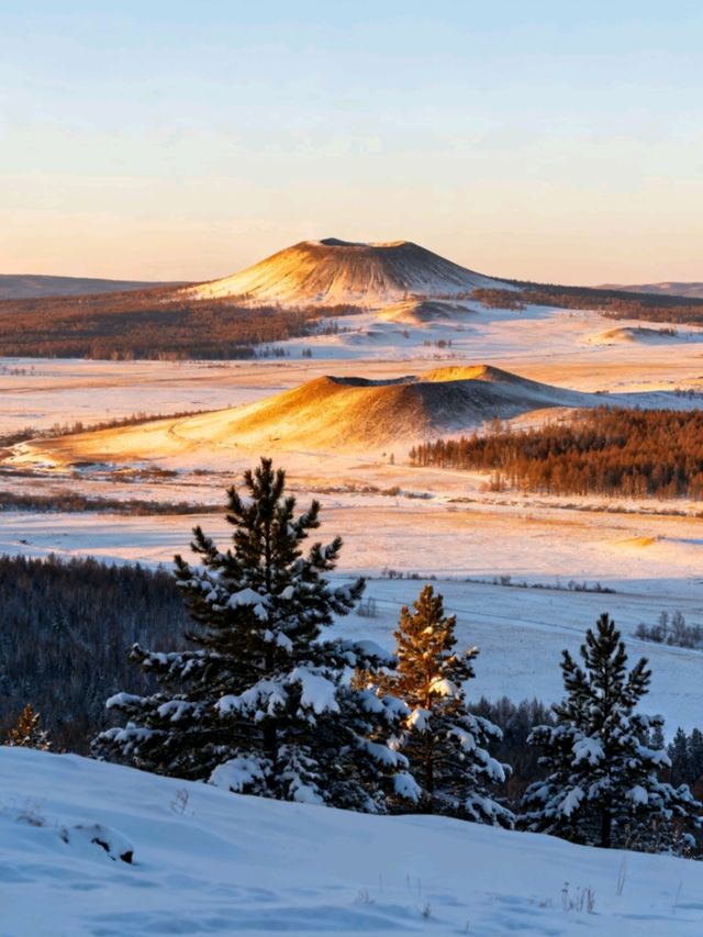 11月阿爾山:火山、森林與雪原交織的邊境童話之旅 11月阿爾山:火山、森林與雪原交織的邊境童話之旅