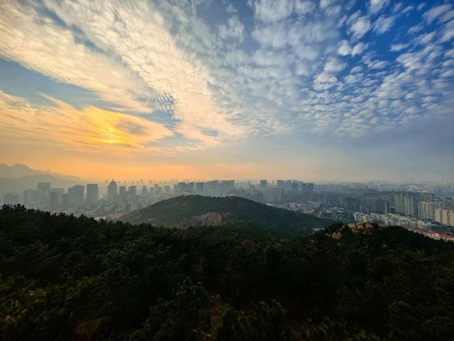 青島浪漫:洲際躺平+奧帆日出+爬山 青島浪漫:洲際躺平+奧帆日出+爬山