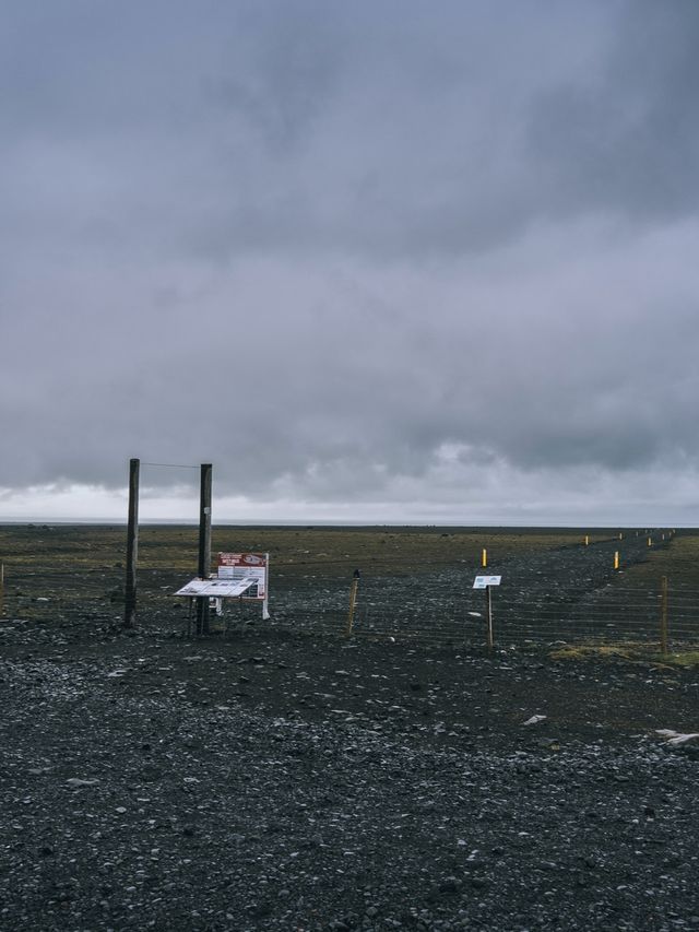 冰島飛機殘骸|陰雨天秒出末世大片 冰島飛機殘骸|陰雨天秒出末世大片
