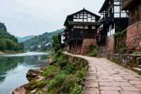 三天扎進赤水：丹霞撞瀑布，美食裹著煙火氣