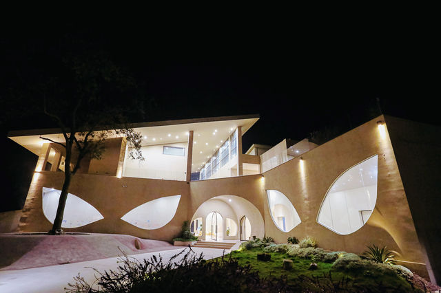 【冬日親子首選】住進現實版童話屋｜壁爐溫泉×農場體驗，解鎖治