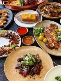 在瀘沽湖吃到這頓飯,我原諒了美食荒漠