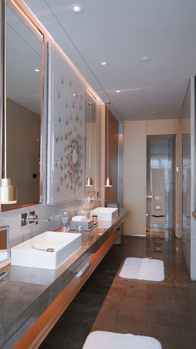 在網紅酒店過生日及除夕 精彩得不要不要的 在網紅酒店過生日及除夕 精彩得不要不要的