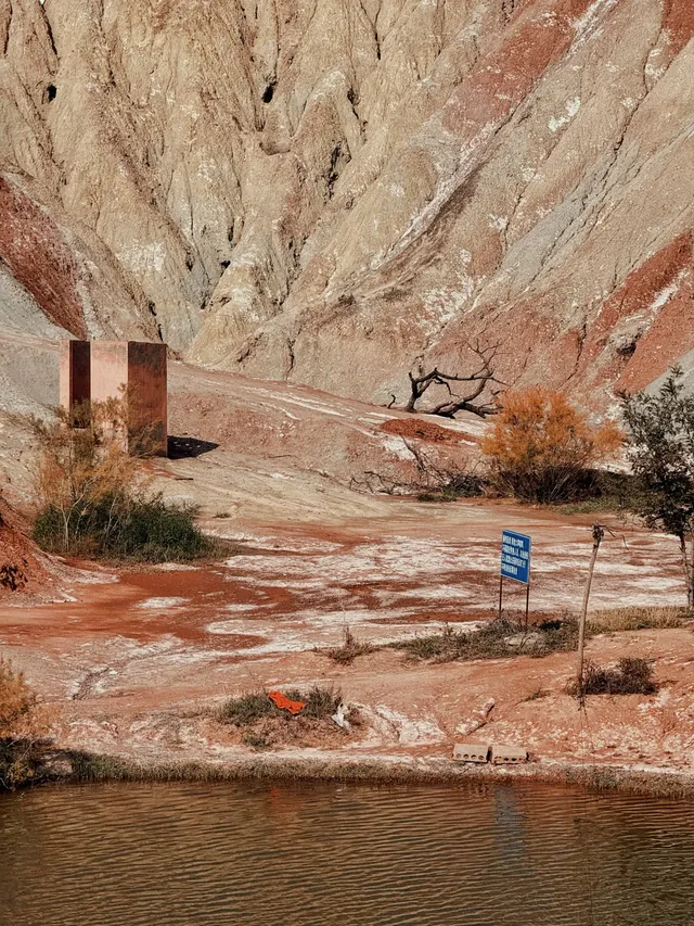 野生丹霞野人出沒!蘭州1h 寶藏水景丹霞 野生丹霞野人出沒!蘭州1h 寶藏水景丹霞