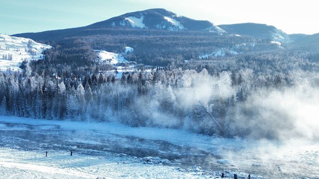 喀納斯河岸 喀納斯河岸