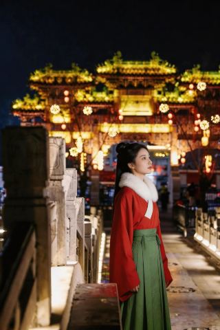 노자 고향에서 하루 동안 이청조가 되다