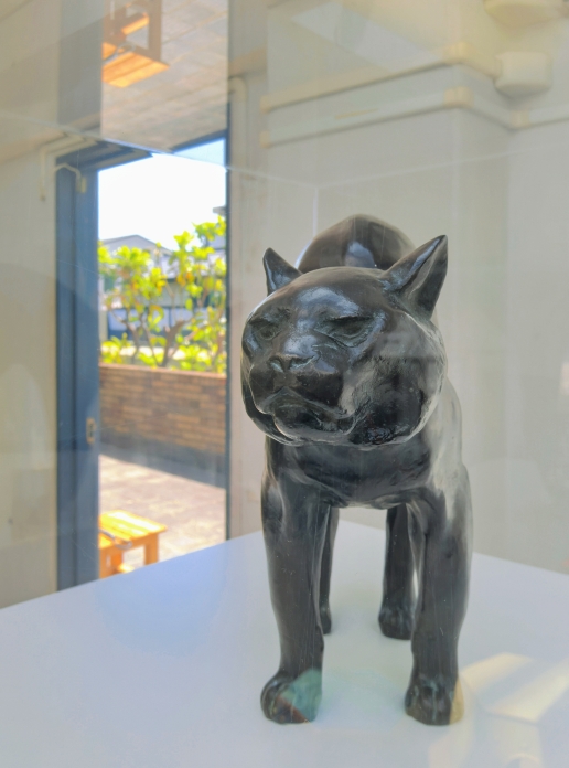 東京谷中｜“猫奴”朝倉大師の霊性世界：彫刻に隠された生きとし生ける