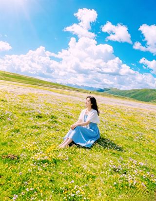 川西で最も美しい草原の花海！万ムーのモネの油絵に迷い込むような光景