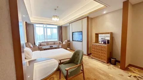 Fengxian Hotel · Family connecting suite | A top choice for family travel, a room full of warmth  — traveler post in Feng County