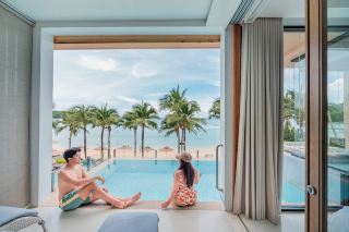 Beautiful Beachfront Pool Villa with Tranquil Atmosphere