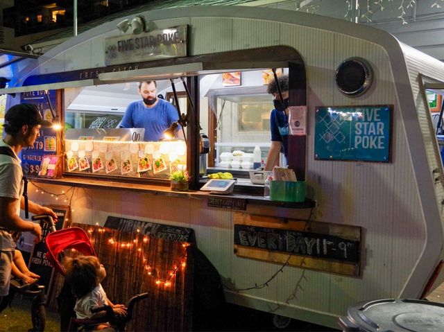 【ハワイ・オアフ島】チョイスが楽しいポケ専門店🐟