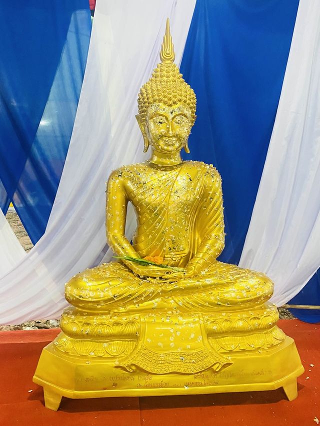 ปิดทองลูกนิมิต | วัดเขาน้อยหนองโสน| ตราด