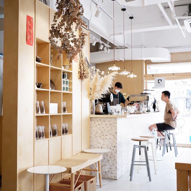 深水埗轉角木系悠閒Cafe🪵