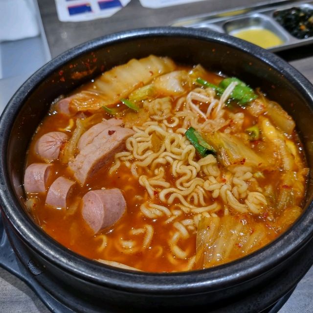 🇸🇬 Comfort food at Ajumma's