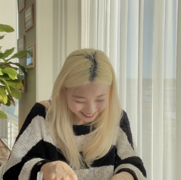 어디에 있든 인생샷을 건질 수 있는 엠클리프 카페✨