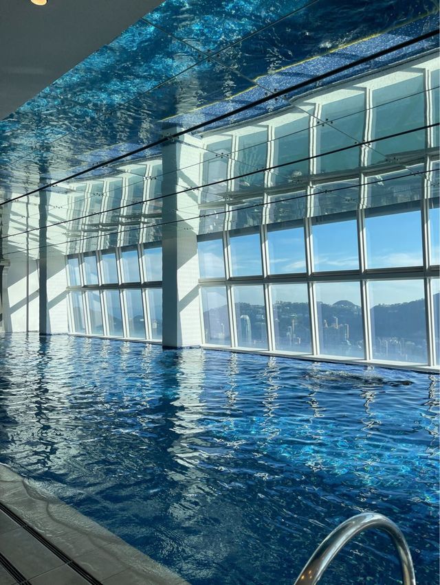 擁有最高視覺嘅海景酒店 Ritz Carlton 麗斯卡爾頓酒店