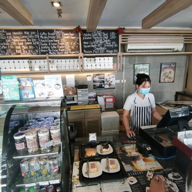 หลบร้อนมากินเค้กที่​ cafe​ kantary​ ปราจีนบุรี