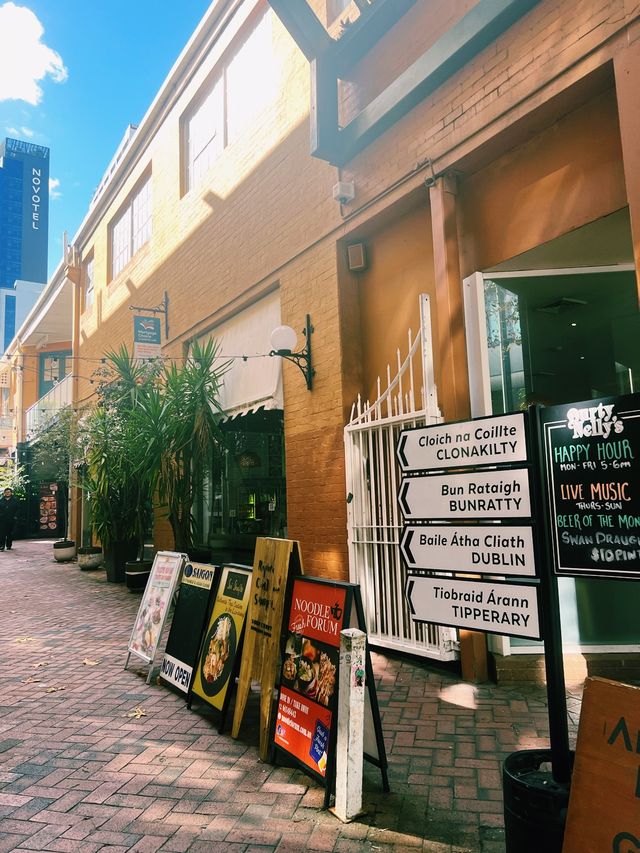 Perth Streets 😎🤩 Hey, It's Hay Street 😁🤭