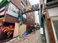 東京・北区。『霜降銀座商店街』では『名探偵★浅見光彦の住む街ミステリーウォーク』が開催されていました。