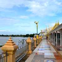 ไหว้พระวัดหลวงพ่อโสธร เมืองแปดริ้ว
