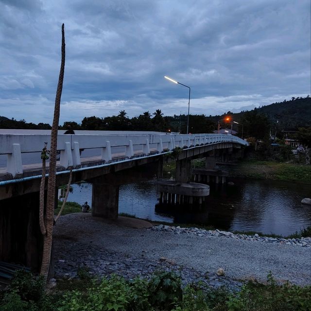 Khiriwong bridge, Tha Dee canal👍🏻