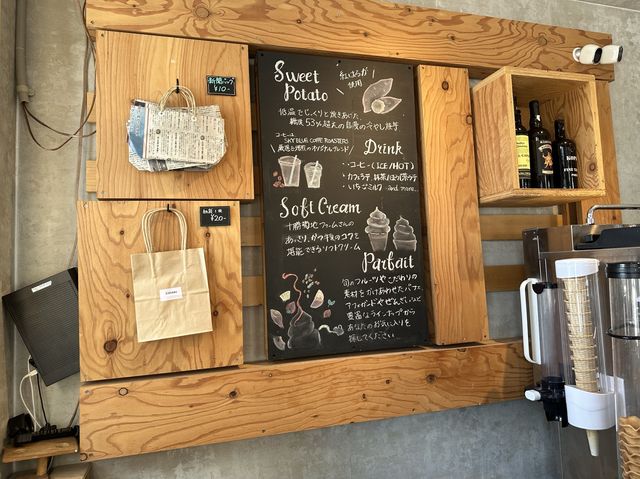 北海道・小樽。限定のかぼちゃ🎃ソフトクリームが美味しいお店『COTARU』