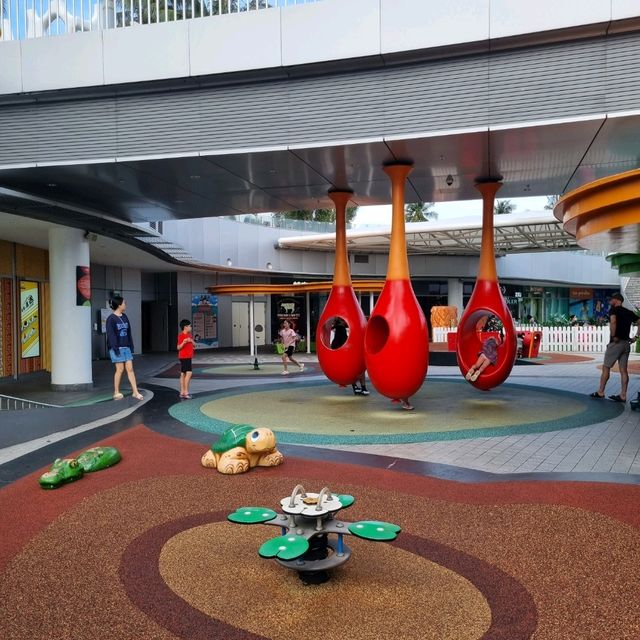 Fun Wet & Dry Play Areas For Kids In Mall