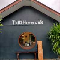 Tidti Home Cafe คาเฟ่เล็ก ๆ @ ป่าพะยอม