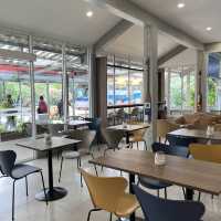 คาเฟ่ art ferry ท่าเรือ ดอนสัก