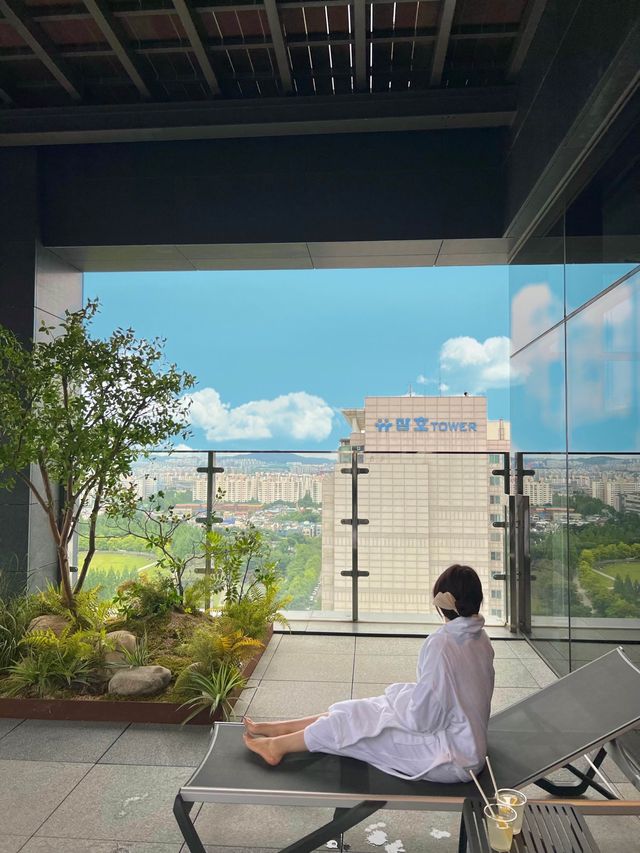 하늘보면서 물놀이 가능한 도심속 힐링신상호텔🫶🏻