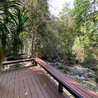 เที่ยวกระท่อมกลางหุบเขา ริมลำธารน้ำตก แค่คนละ750฿