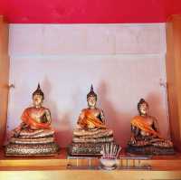 วัดเขาพระบาท