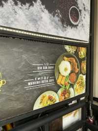 Hidden Gem Cafe in Street Market