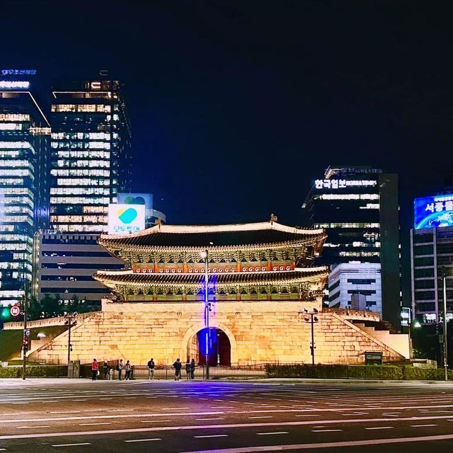 Discover Gyeongbokgung palace in Korea