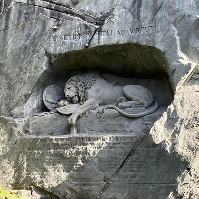 スイスの歴史を感じるライオン像 | Trip.com ルツェルン