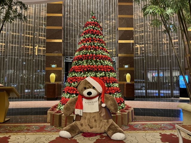 Christmas at Conrad Singapore 